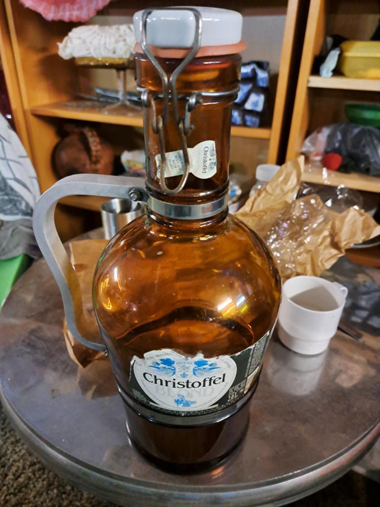 Christoffel Blond Bierfles met Beugel, Ophalen