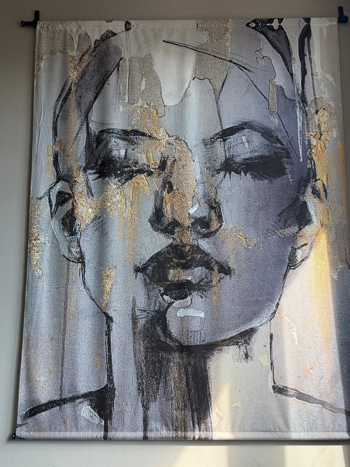 Modern Portret Schilderij - Abstracte Vrouw met Goudaccenten, Ophangklaar, Ophalen of Verzenden, Print, Portret