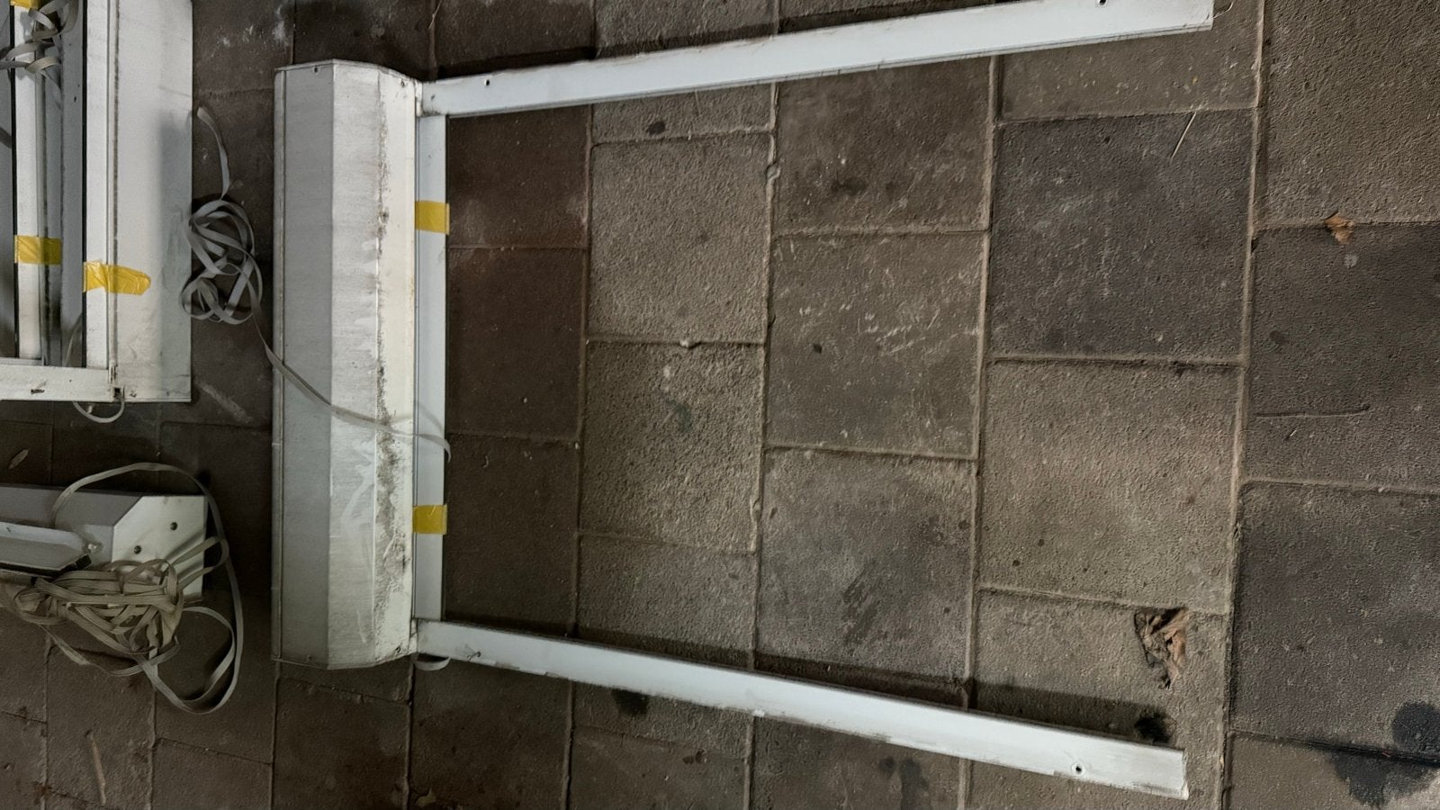 Set van 2 gebruikte witte rolluiken in goede staat, Ophalen, Gebruikt, Wit, 200 cm of meer
