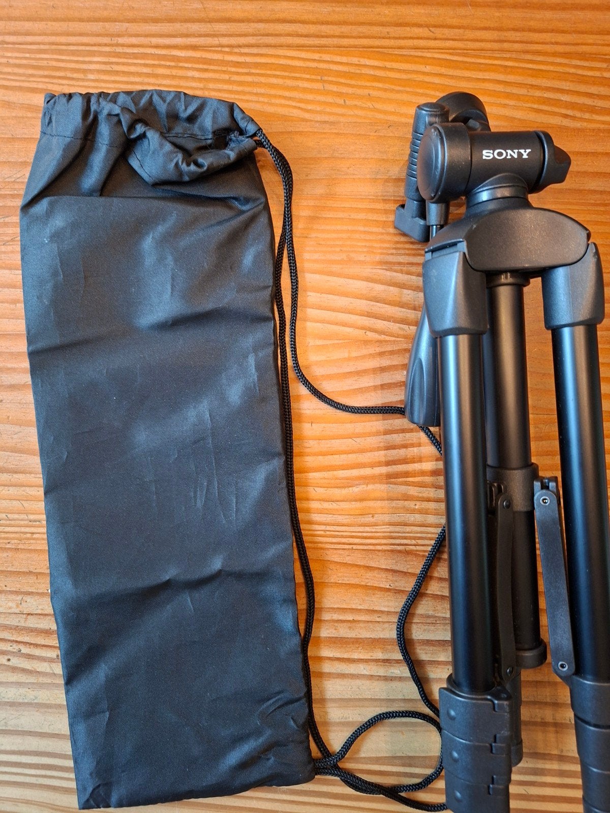 Sony Statief met draagtas - Ideaal voor stabiele opnames, Met balhoofd, Gebruikt, 150 tot 175 cm, Sony