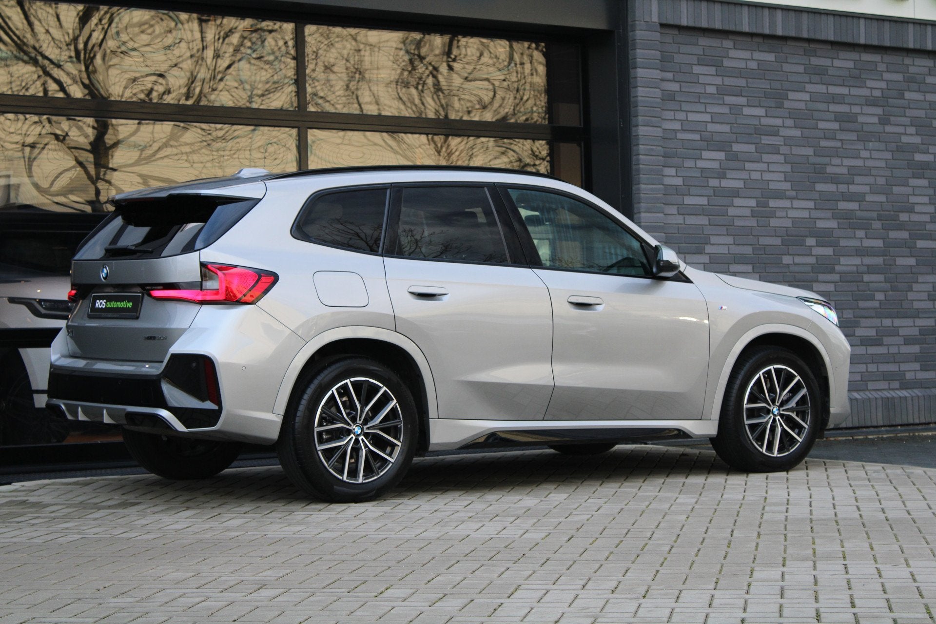 Foto 8 van BMW X1 sDrive20i | BTW | M-SPORT | KEYLESS | HUD | 360 CAM |