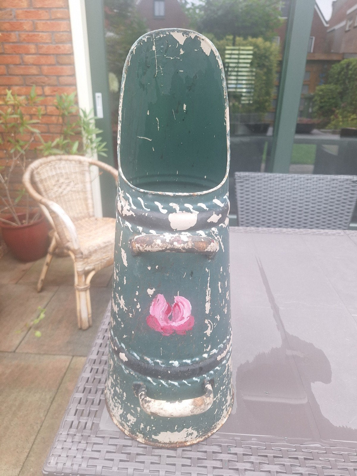 Antieke kolenschep / kolenkit - Groen met roze bloem, Ophalen
