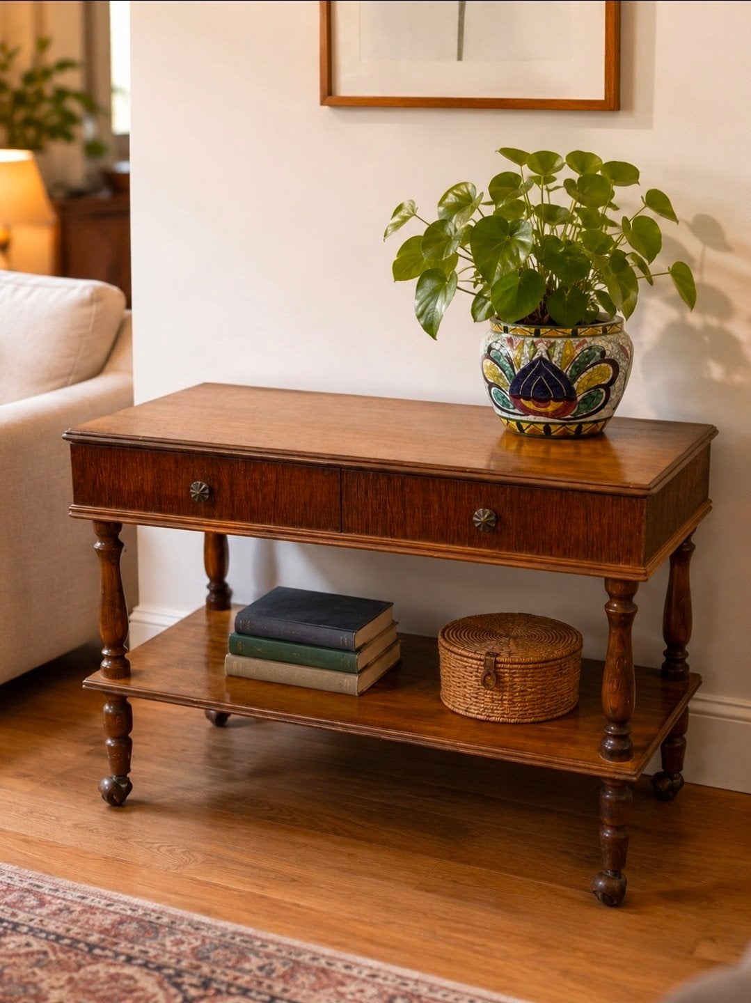 Vintage houten sidetable / bijzettafel met 2 laden, Huis en Inrichting, Tafels | Sidetables, Ophalen, Gebruikt, 50 tot 100 cm