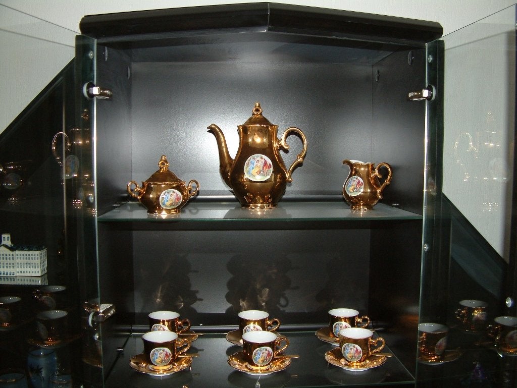 9 delig koffie servies blad goud nieuw, Ophalen of Verzenden, Nieuw, Porselein, Overige stijlen