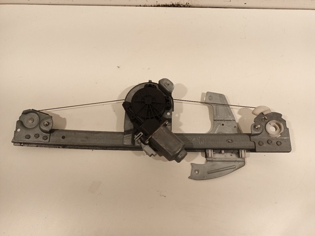 Raammechaniek elektrisch links voor Peugeot 107, Onderdelen@venauto.nl, Van der Ven Autorecycling B.V., Gebruikt, Citroën