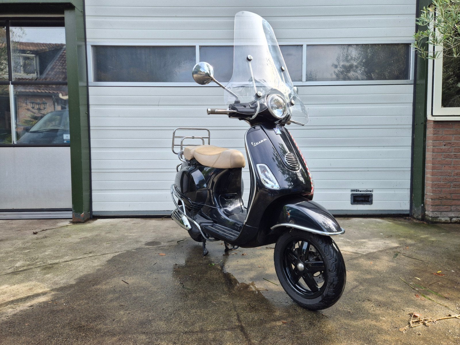 Vespa LX Zwart snor met alarm, Gebruikt, Maximaal 45 km/u, Ophalen of Verzenden, Benzine