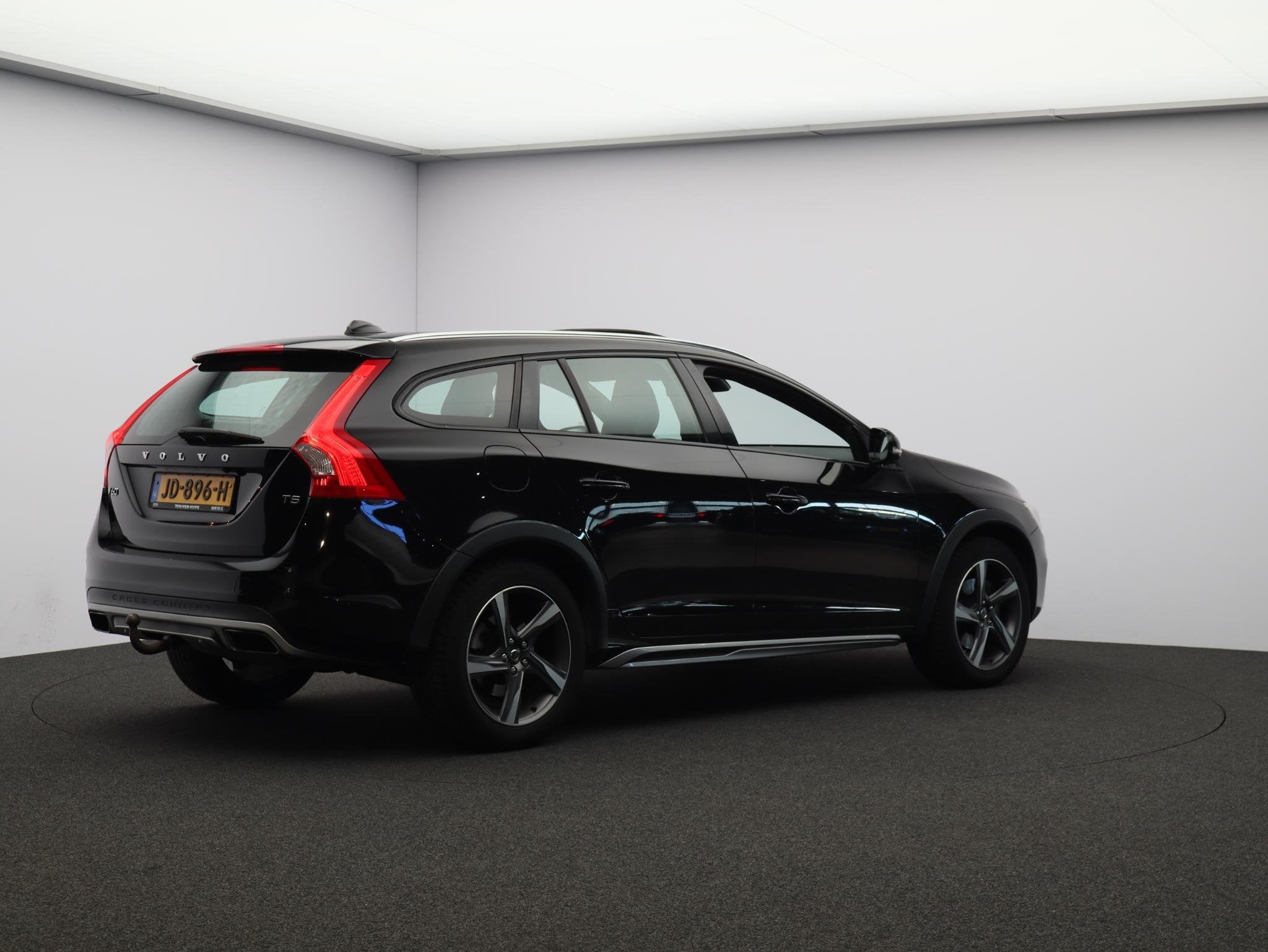 Volvo V60 Cross Country 2.0 T5 Summum Trekhaak, schuif- kant, Auto's, Gebruikt, Euro 6, 4 cilinders, 1969 cc