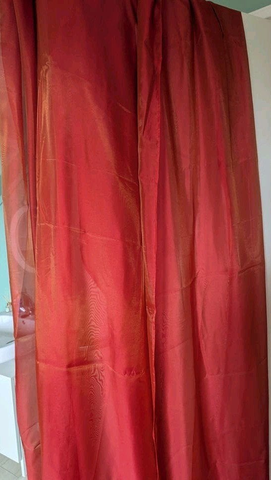2 Vitrages - Rode Gordijnen, 200 cm of meer, Modern, Sfeervol, warm, Ophalen of Verzenden, Zo goed als nieuw