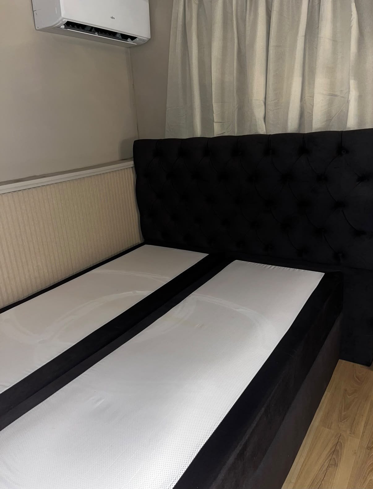 Bed Haco 140 x 200 met tv box, Ophalen, Tweepersoons, 140 cm, Zo goed als nieuw