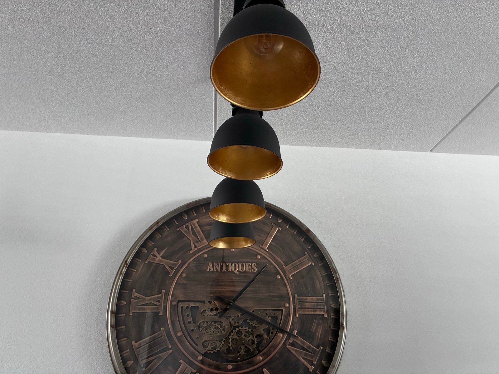 Zwarte hanglampen met gouden binnenkant (4 stuks), Ophalen, E27 (groot), Zo goed als nieuw, Metaal