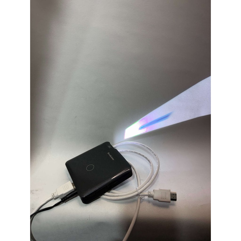Brookstone Mobile Pocket Projector  Mobiele Projector, Gebruikt, Ophalen of Verzenden, Guaestus Trading, Sales@guaestus.com
