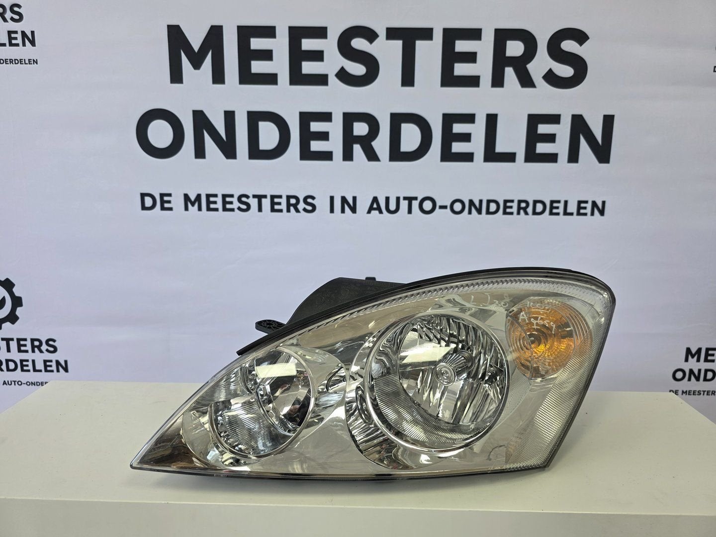 Kia Ceed Koplamp Links 921011H000, Gebruikt, -, -, Ophalen of Verzenden