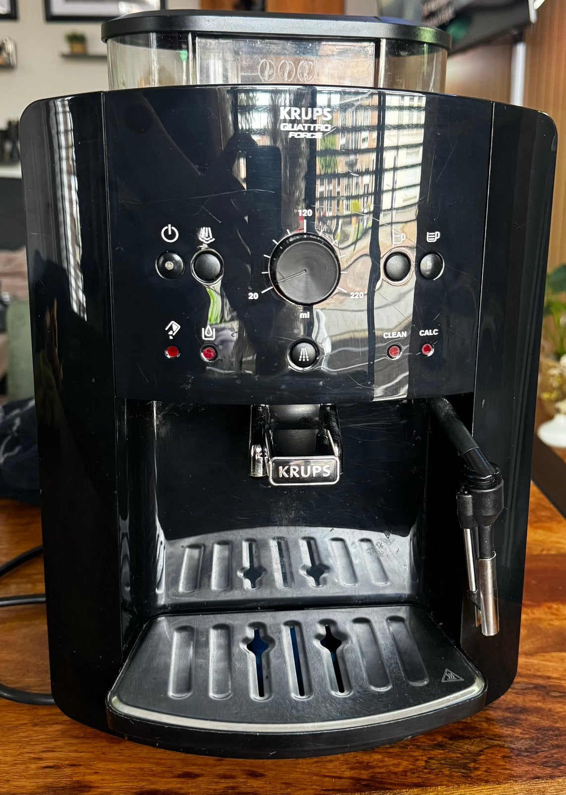 Krups Arabica Picto EA8110 - Volautomatische espressomachine, Ophalen, Zo goed als nieuw, Espresso apparaat, Stoompijpje