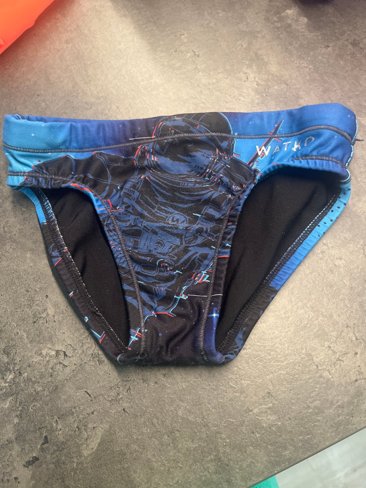 Mooie kinder zwembroek met ruimtevaartprint (maat 122?), Kleding | Heren, Ophalen, Overige maten, Blauw, Zwemslip