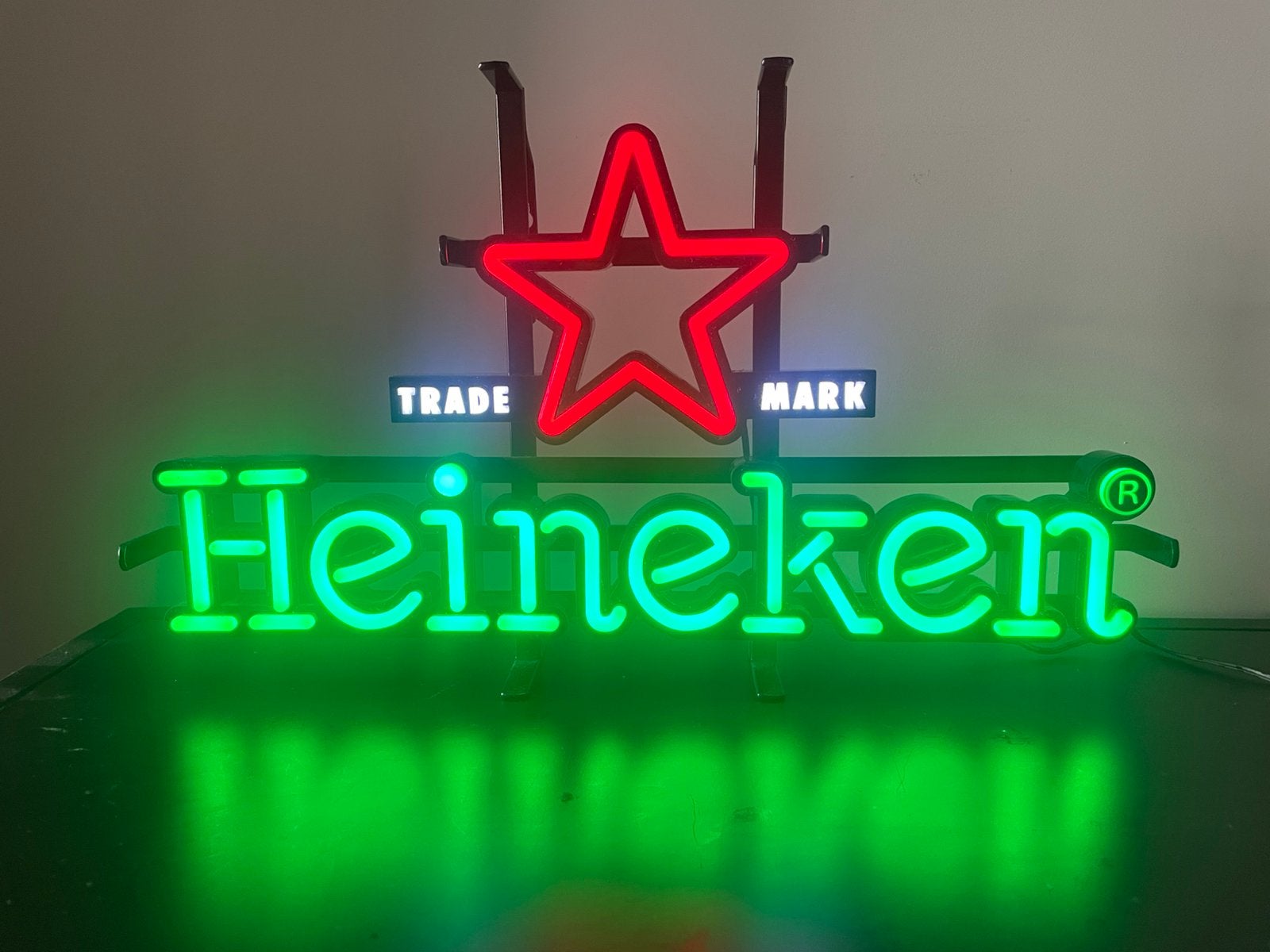 Heineken LED (neon) verlichting - 45cm, Ophalen of Verzenden, Zo goed als nieuw, Lichtbak of (neon) lamp