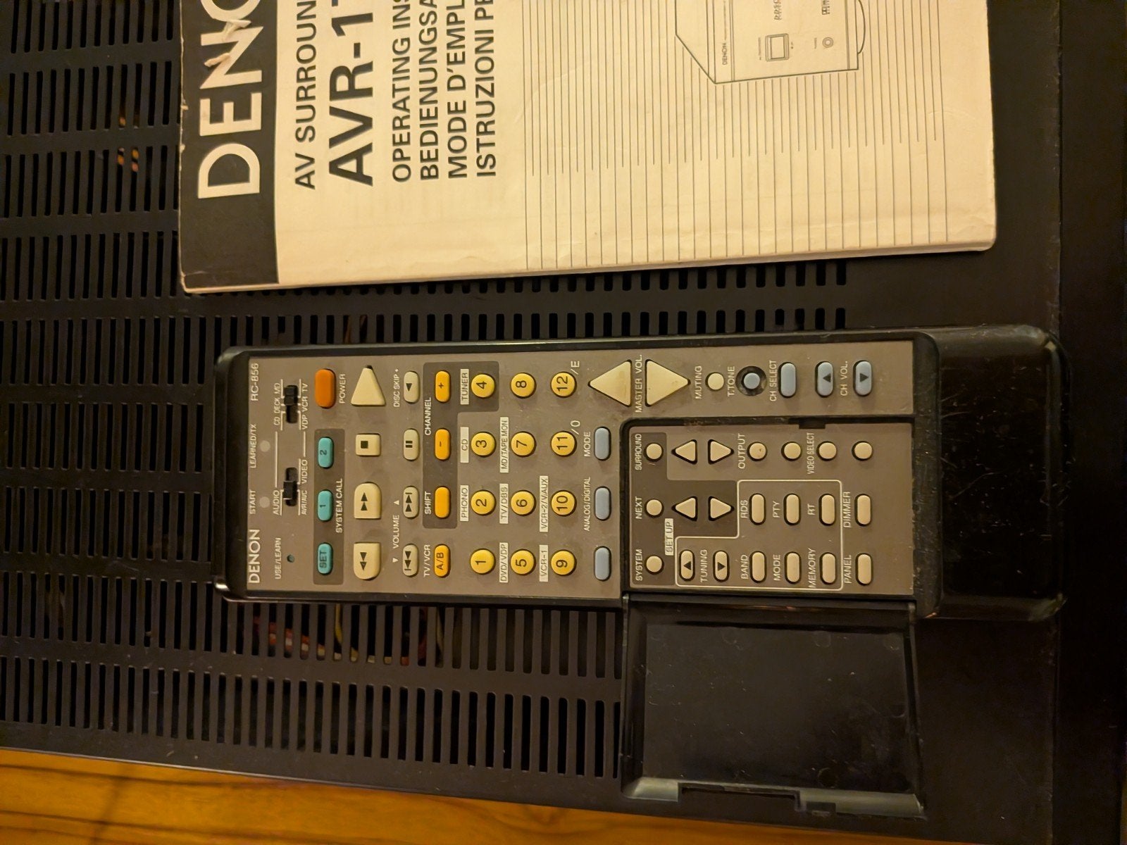Denon 5.1 versterker AVR 1700, Ophalen, Zo goed als nieuw