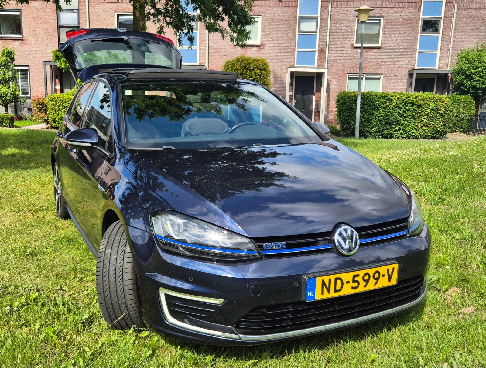 VW Golf 1.4 TSI phev GTE DSG | Pano | Trekhaak |  12/2016, Auto's, Volkswagen, Stof, 4 cilinders, Blauw, 1395 cc