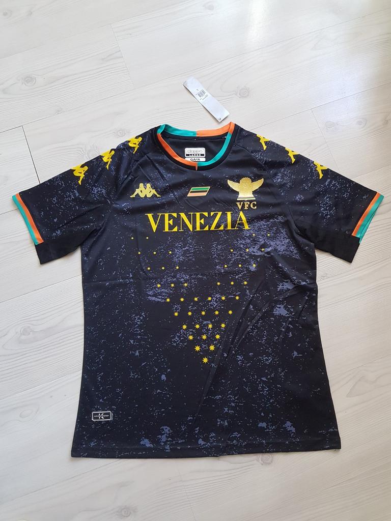 Venezia FC voetbalshirt in size medium/large, Ophalen of Verzenden, Nieuw, Shirt