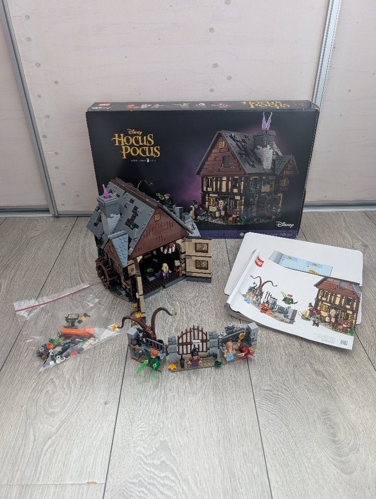 Lego Disney Hocus Pocus: het huisje van de Sanderson - 21341, Gebruikt, Ophalen of Verzenden, Disney, Complete set