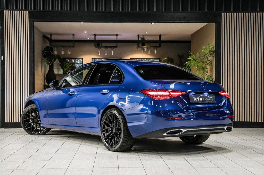 Mercedes C-klasse 300e Avantgarde|Sfeer|19''|Pano|360*, Automaat, 4 cilinders, Met garantie (alle), Blauw