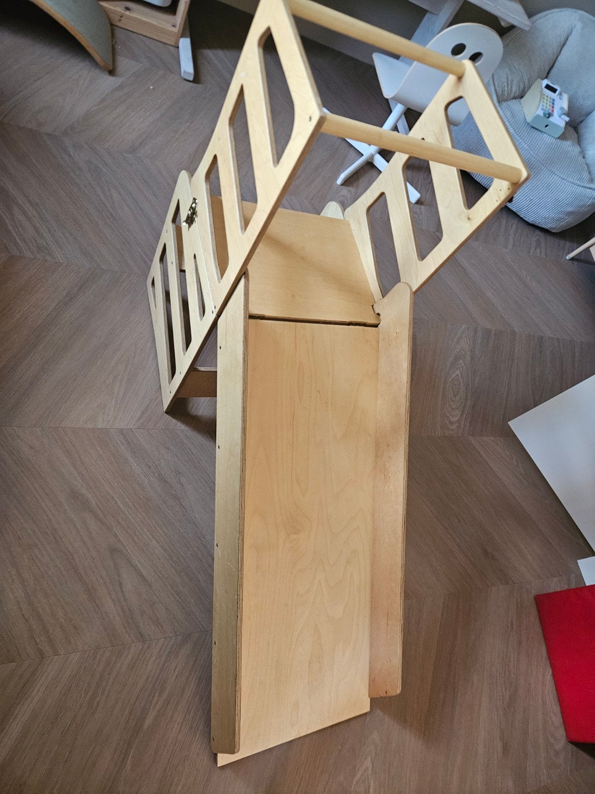 learning tower met glijbaan of tafeltje, Ophalen, Zo goed als nieuw, Overige typen