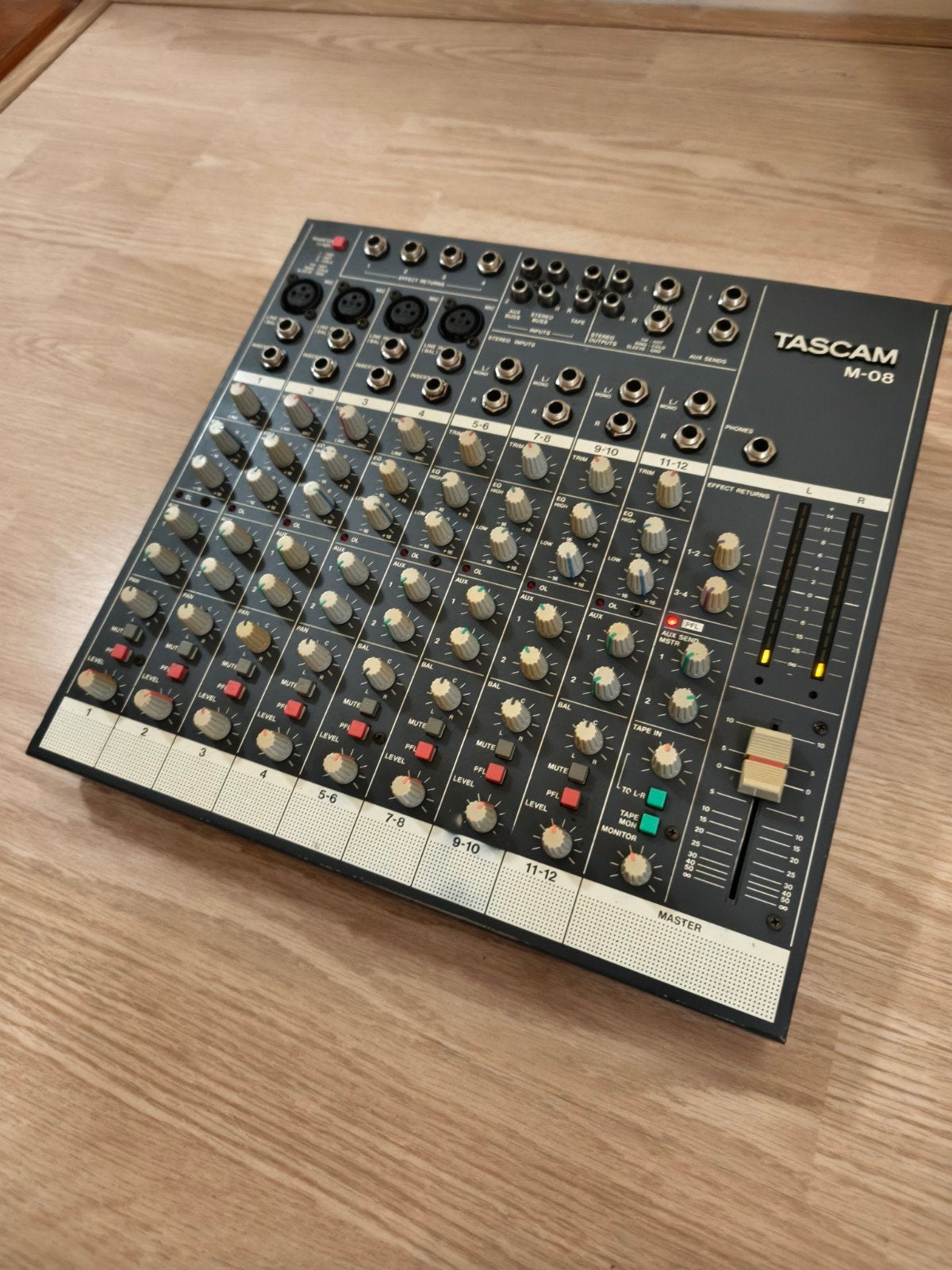 Tascam M-08 Vintage Mengtafel - Gedeeltelijk Werkend, Ophalen of Verzenden, Gebruikt, 10 tot 20 kanalen