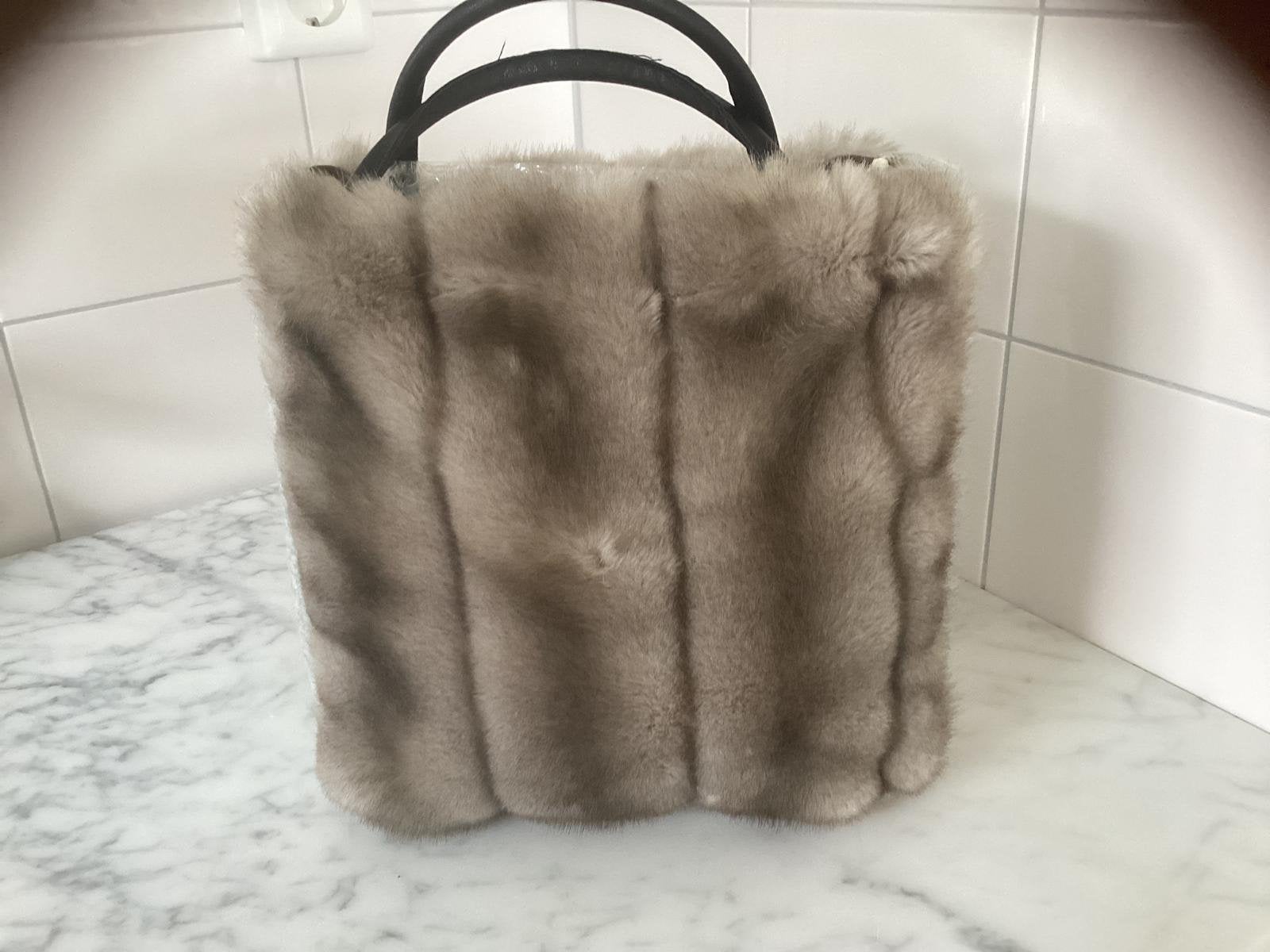 Nieuw tasje imitatie bont, Ophalen of Verzenden, Nieuw, Grijs, Handtas