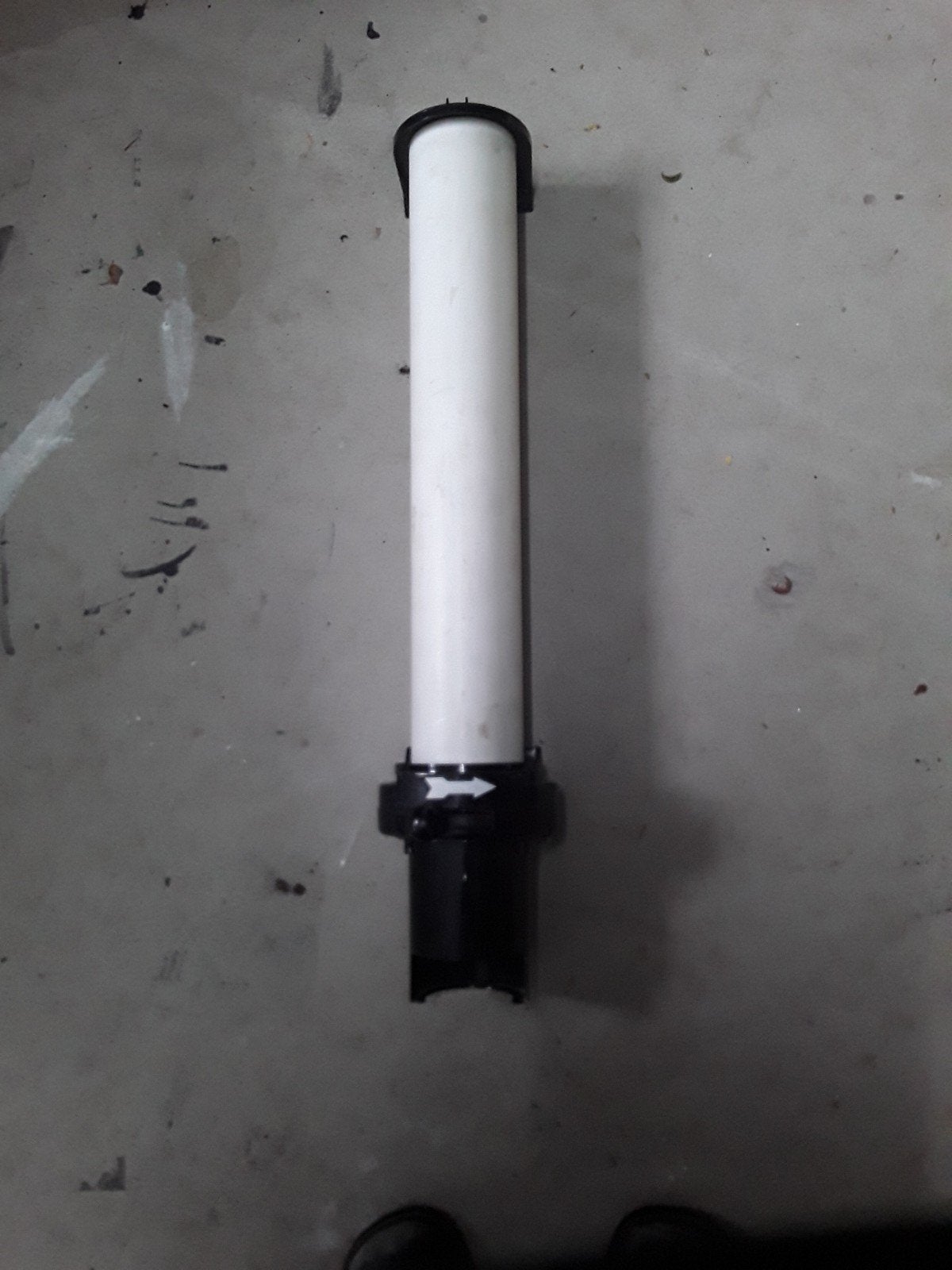 Beker dispencer, Ophalen