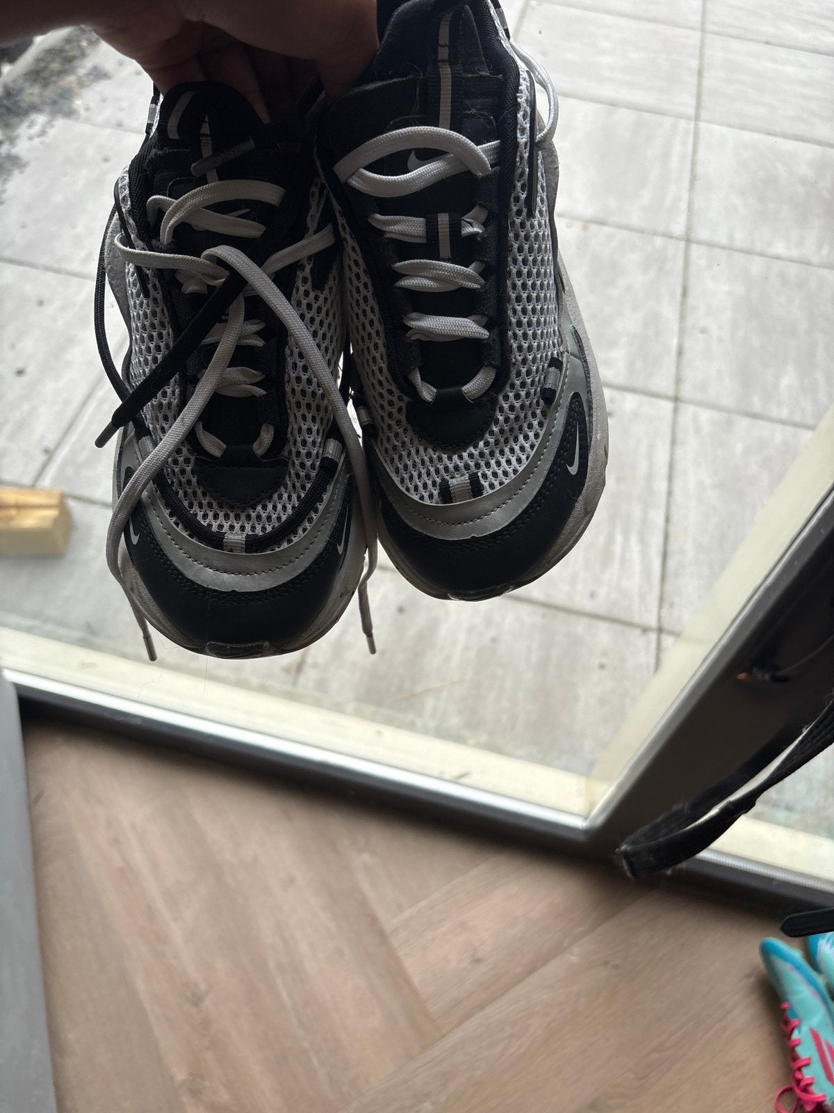 Nike Air Max Sneakers - Zwart/Wit, Ophalen of Verzenden, Gedragen, Zwart, Sneakers of Gympen
