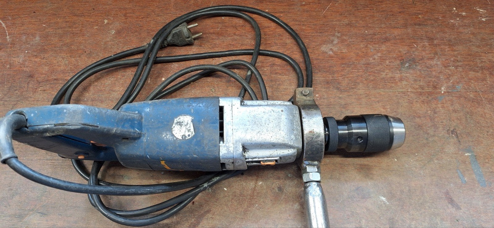 Aeg 900 watt boormachine met 2 snelheden, Boormachine, Variabele snelheid, Ophalen of Verzenden, Gebruikt