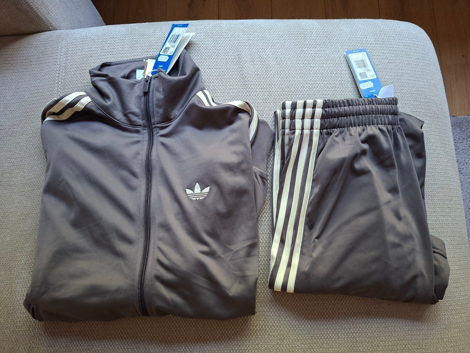 Adidas Firebird TT Trainingspak - Grijs met Wit - Maat S, Nieuw, Ophalen of Verzenden, Adidas, Grijs