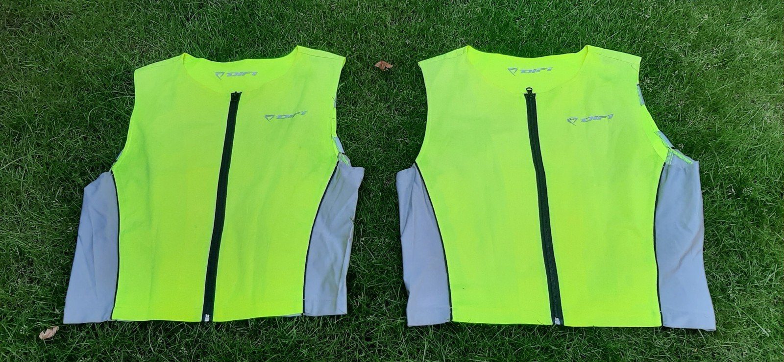 2x DIFI veiligheids / reflecterende hesjes, Motoren, Ophalen, Tweedehands
