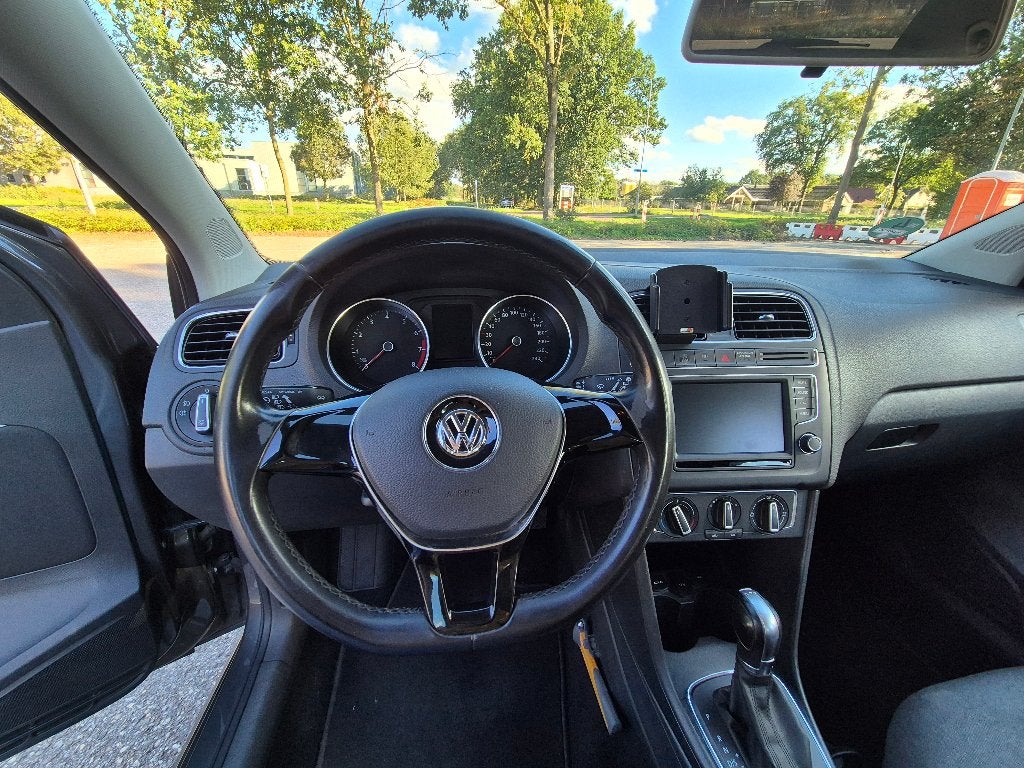 Foto 9 van Volkswagen Polo 1.2 TSI DSG Automaat | 5-Deurs | 109.369 km!