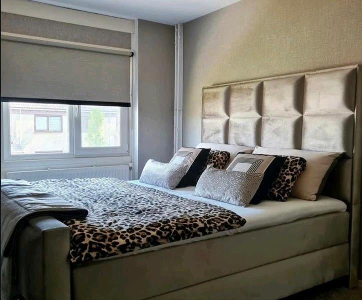 Hotel chique Boxspring bed in Eric kuster stijl, Ophalen of Verzenden, Zo goed als nieuw, Tweepersoons, 180 cm