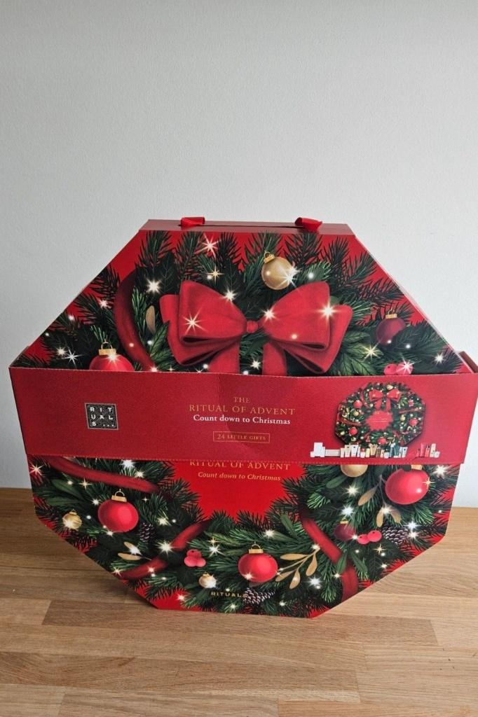Rituals Advent Kalender 2D NIEUW Rood, Ophalen of Verzenden, Nieuw, Bodylotion, Crème of Olie