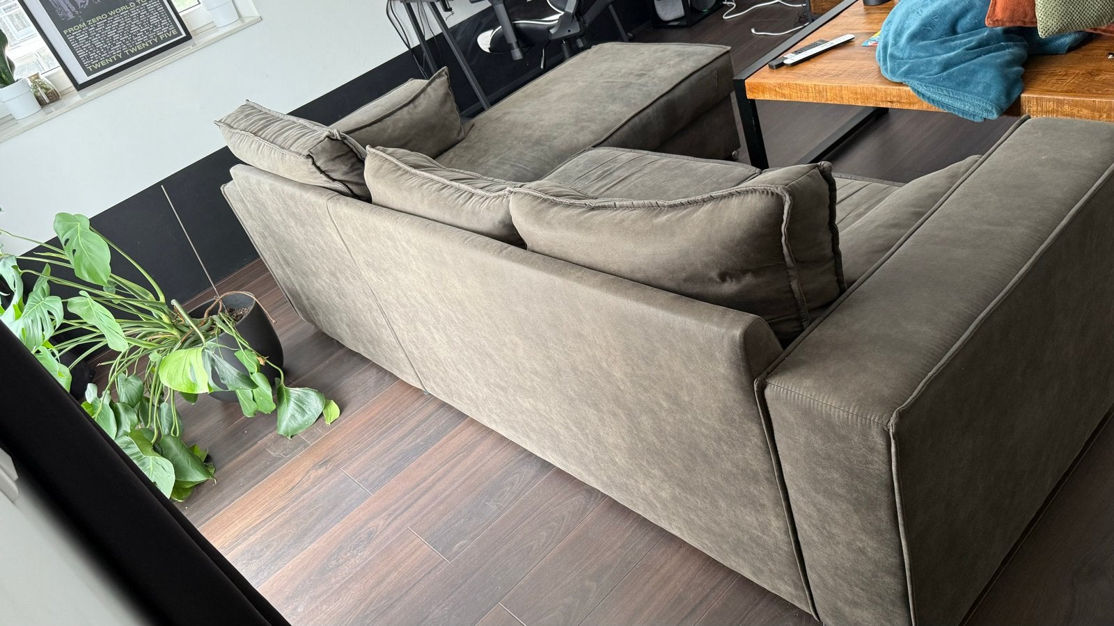 Comfortabele hoekbank met chaise longue, Ophalen, 250 tot 300 cm, Gebruikt, 100 tot 125 cm