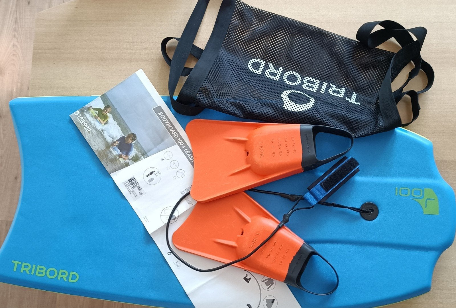 bodyboard ongebruikt tribord l 100 met zwemvliezen mt 42/43, Watersport en Boten, Golfsurfen, Ophalen of Verzenden, Nieuw, Overige typen
