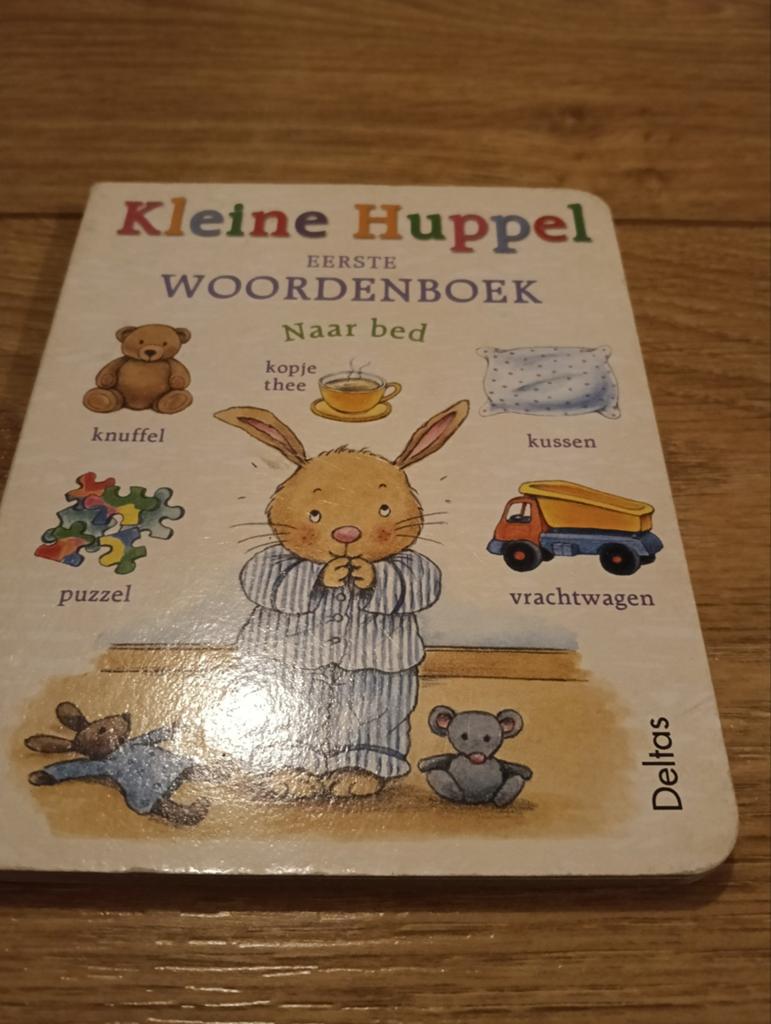 Kleine Huppel eerste woordenboek - naar bed, Boeken, Ophalen of Verzenden, Zo goed als nieuw