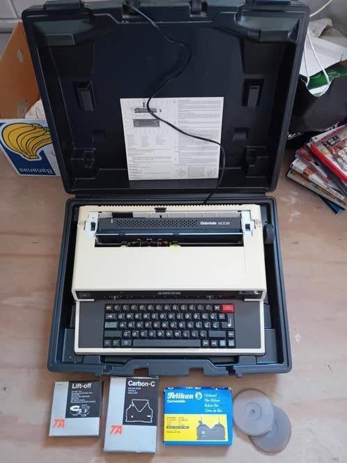 typemachine merk gabriele 8008, Ophalen, Gebruikt
