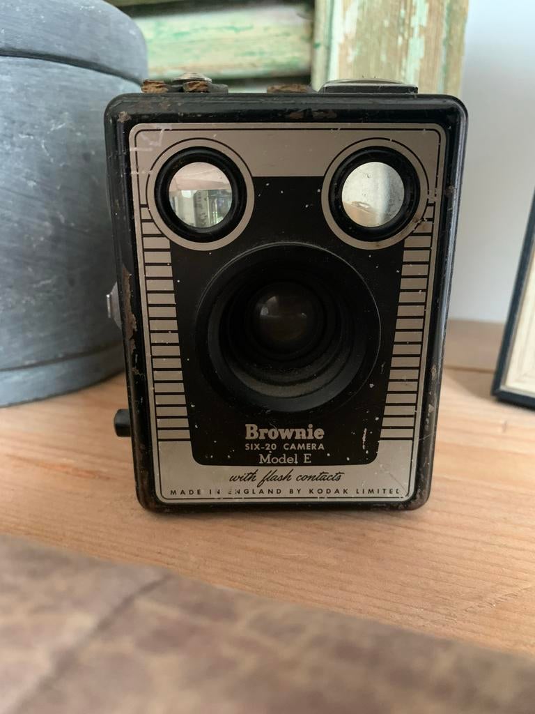 Kodak Brownie Six-20 Model E Camera, Ophalen of Verzenden, Gebruikt, Compact, Kodak
