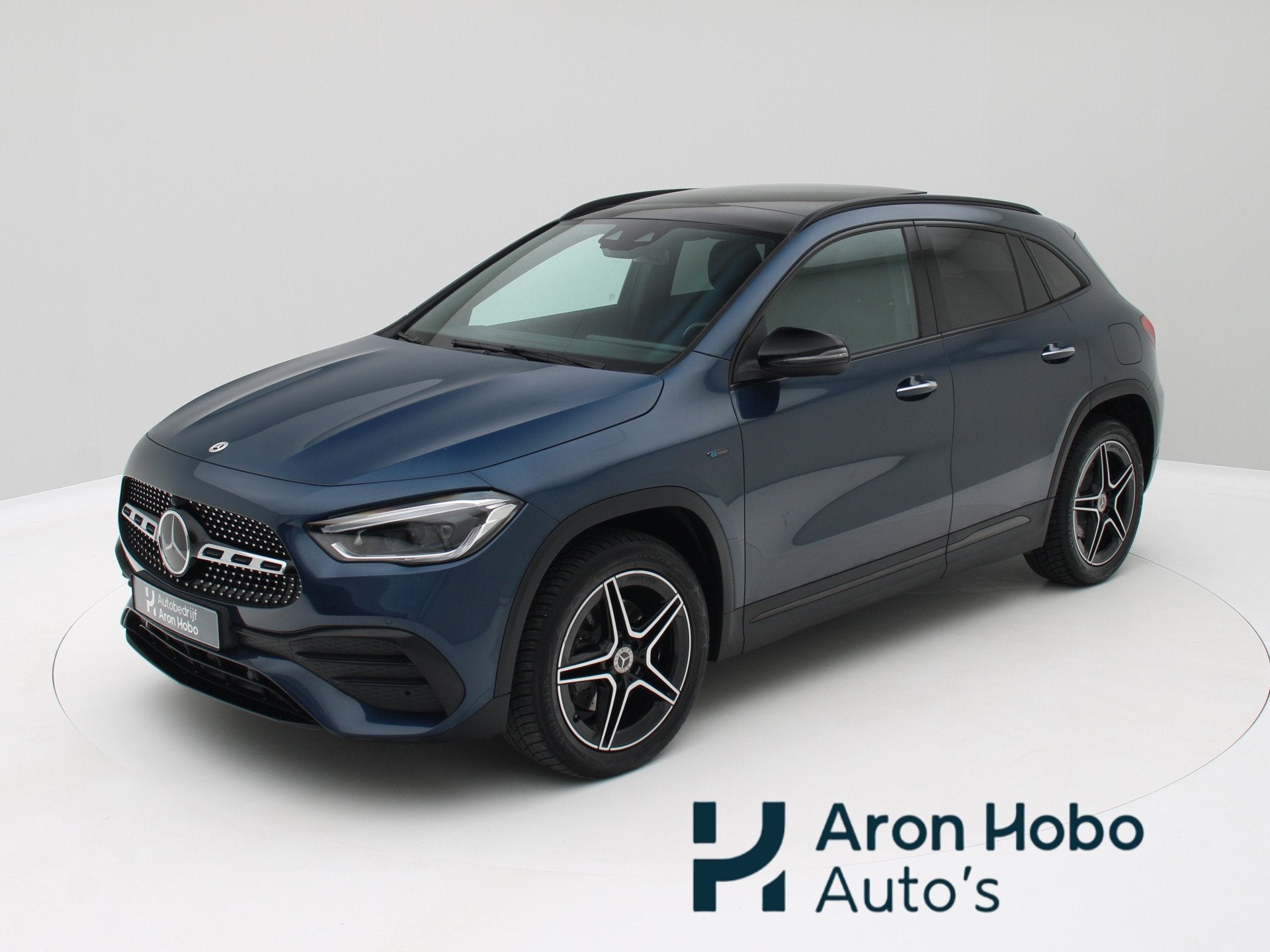 Mercedes-Benz GLA 250 e AMG Pano, Memory, Distronic, Camera, Dealer onderhouden, Zwart, Blauw, Bedrijf