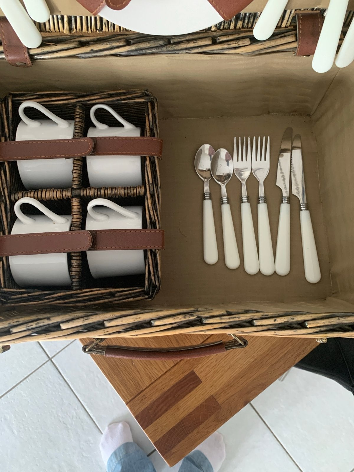 Complete picknickmand met servies en bestek, Ophalen, Nieuw