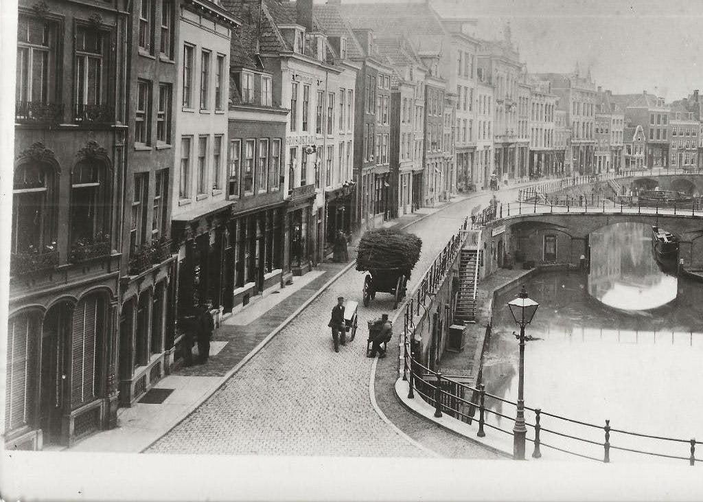 Utrecht Panorama met gracht en pand A Sinkel Foto, Ophalen of Verzenden, Voor 1920, Ongelopen, Utrecht