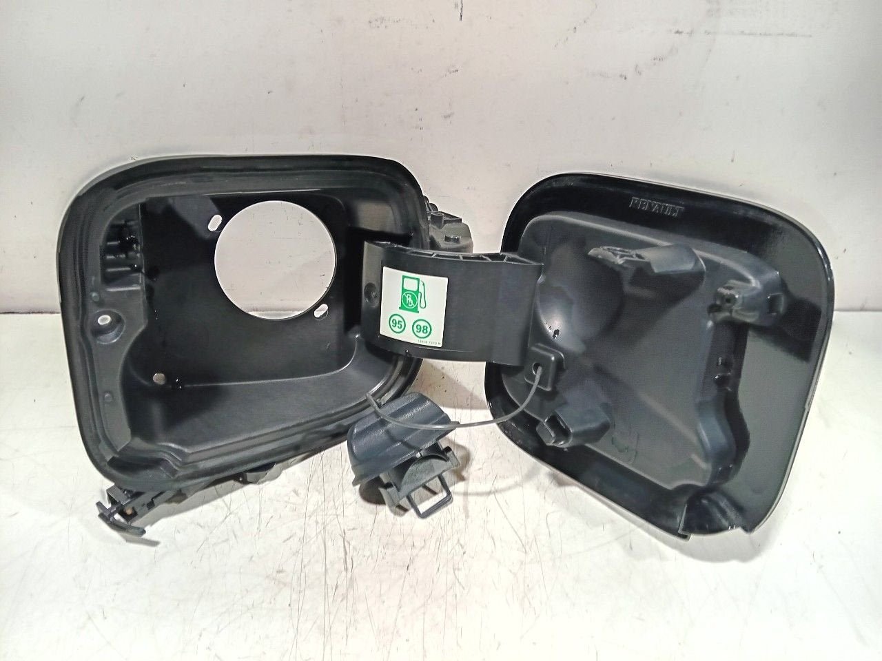 Tank klep Renault Captur, Auto-onderdelen, Carrosserie en Plaatwerk, Onderdelen@venauto.nl, Van der Ven Autorecycling B.V., Gebruikt