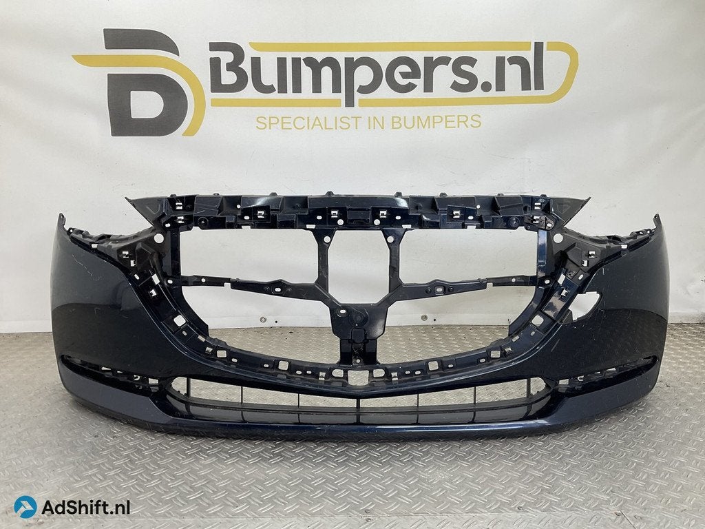 Bumper Mazda 2 Facelift II 2018 KLS D43N-50031 Voorbumper B4, Bumper