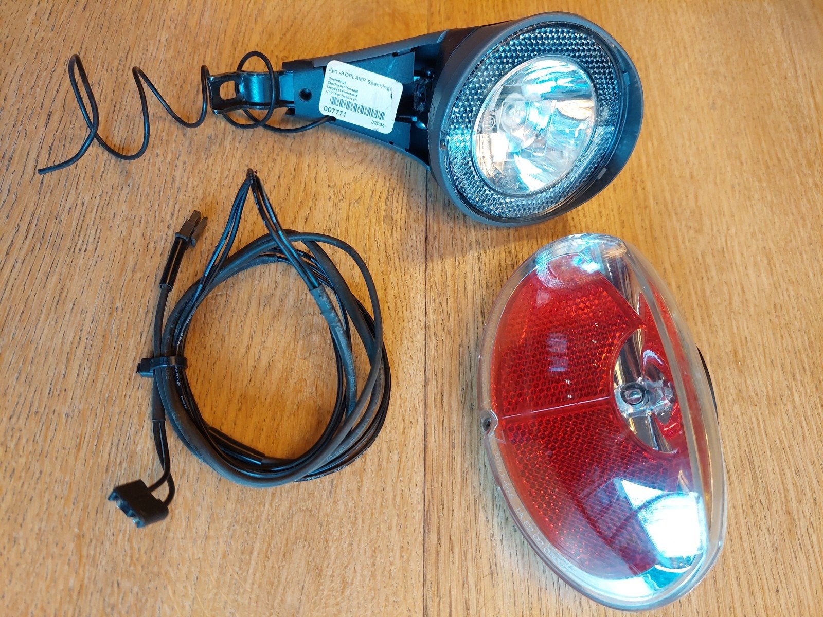 Verlichting set koplamp achterlicht Batavus Sparta Koga IZGS, Fietsen en Brommers, Fietsaccessoires | Fietsverlichting, Waterbestendig