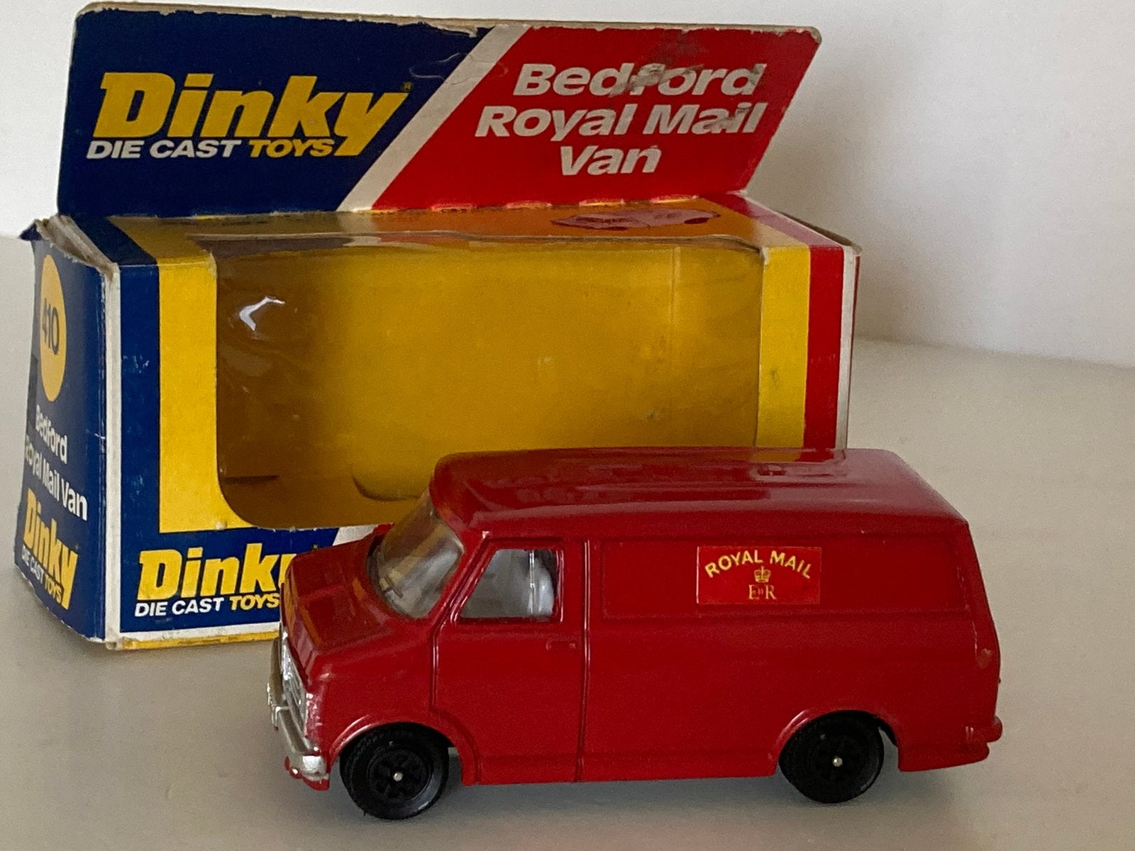 Dinky Toys 410 Bedford Royal Mail Van met OVP, Hobby en Vrije tijd, Modelauto's | 1:43, Ophalen of Verzenden, Zo goed als nieuw