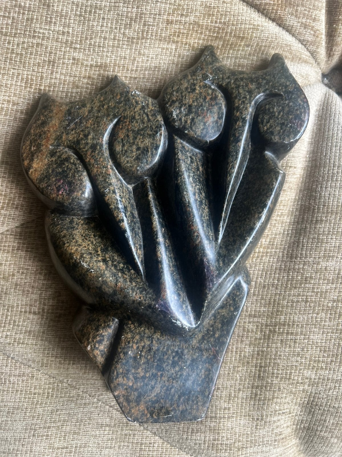 Vintage Granieten /Spekstenen Uilen Beeld Gesigneerd Afrika., Natuurlijk materiaal, Handgemaakt, Ophalen of Verzenden, Beeld