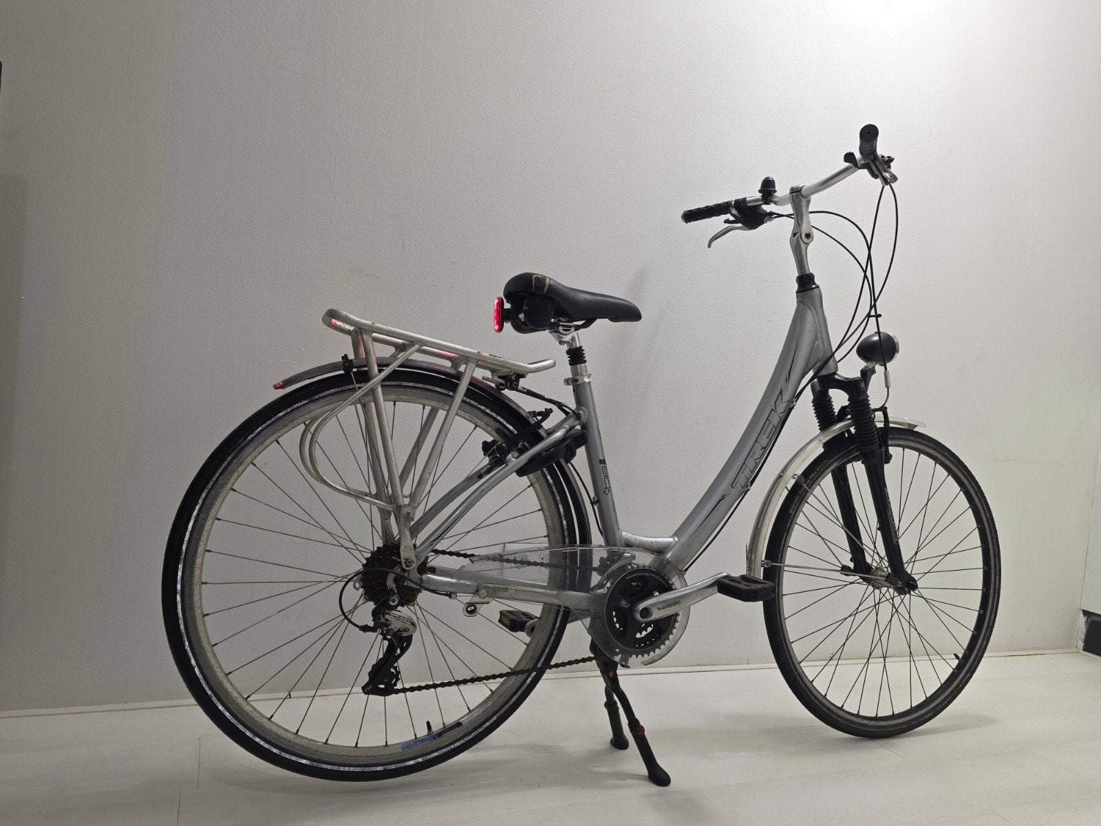 Hybrid City  Bike Trek  
Price: €150, Gebruikt, Velgrem, Versnellingen, 50 tot 53 cm