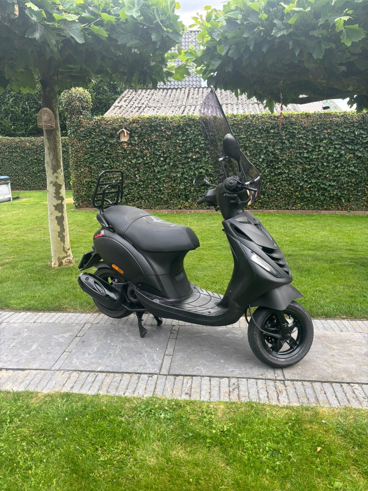Piaggio zip NETTE STAAT, Fietsen en Brommers, Ophalen, Zo goed als nieuw